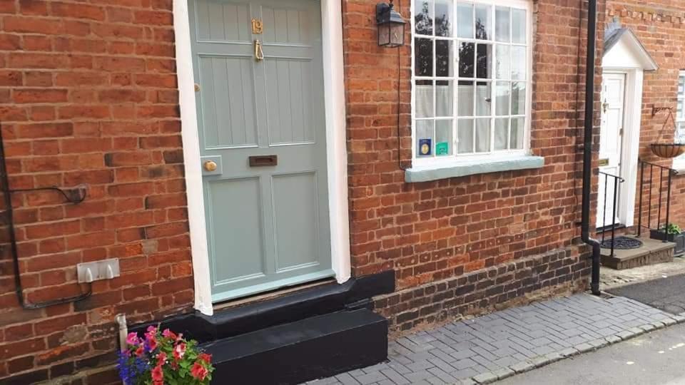 19 Upper Linney